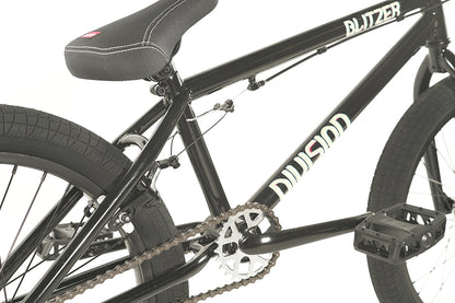 Blitzer in Black